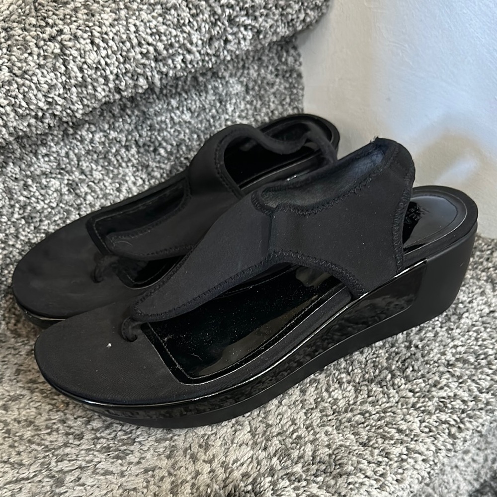 Reaction Kenneth Cole Pepea Star Black Women's Wedge Sandals waterproof beach 9